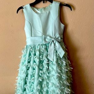 Girls dress $16